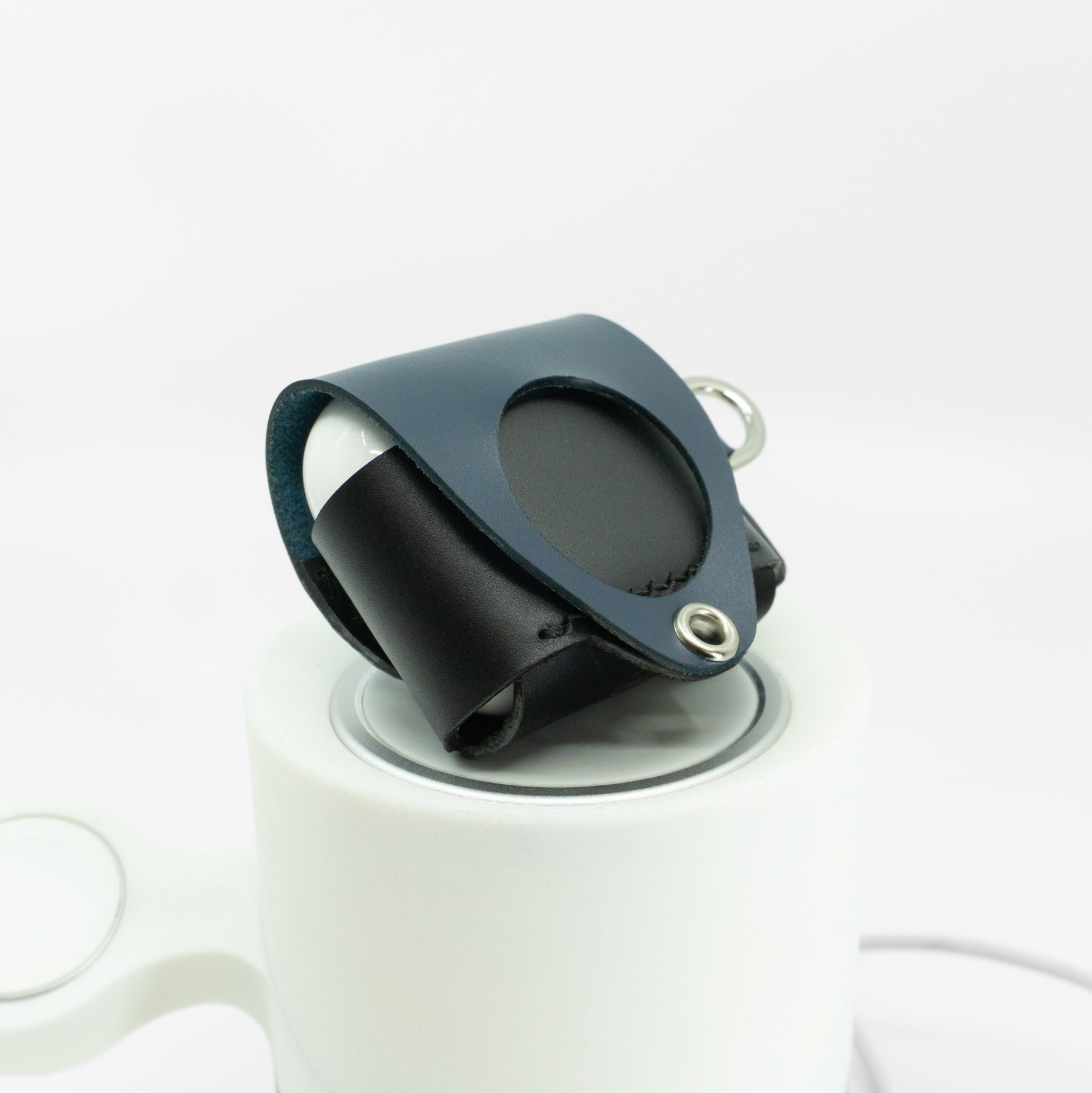AirPods 4 Leather Case – Gaeta Leather with Optional Strap