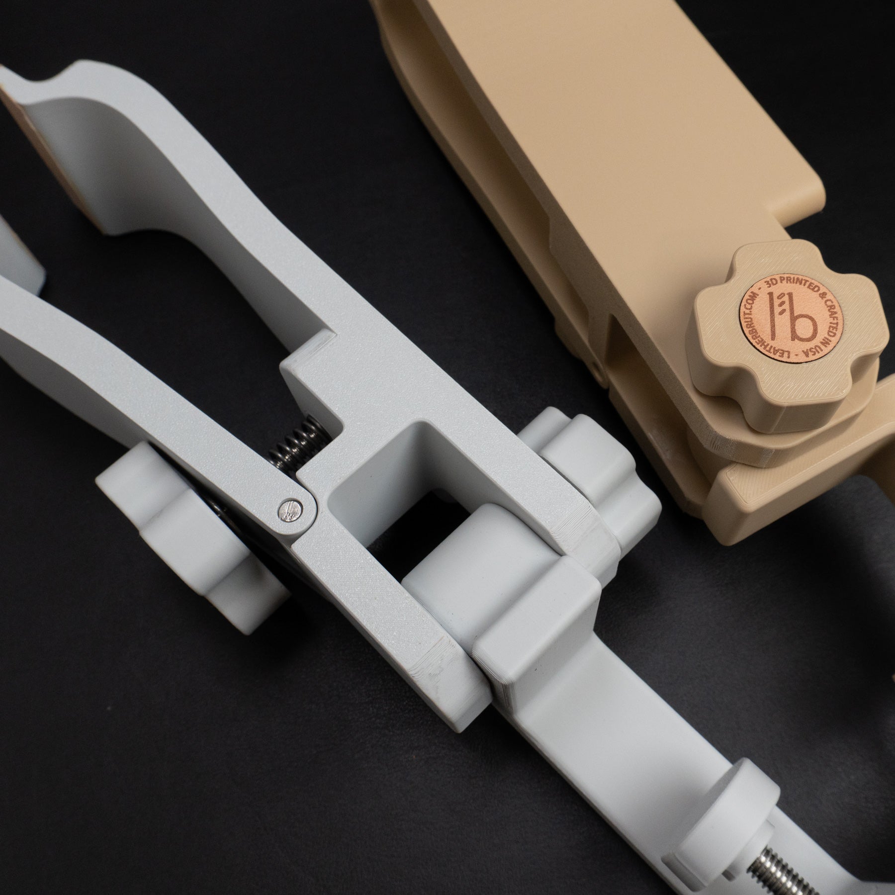 Leather Stitching Pony – 3D Printed Clamp Vise with Magnet & Leather Lining – Portable for Hand Sewing Projects