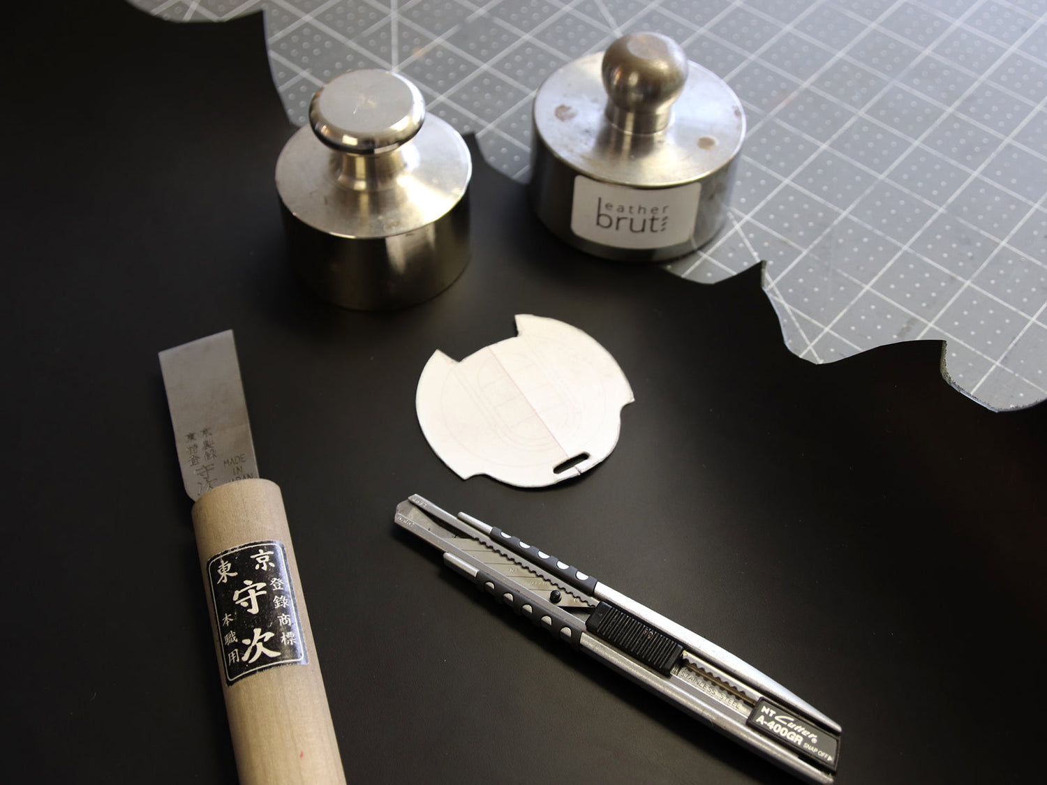 10 steps of Making Car Key Case