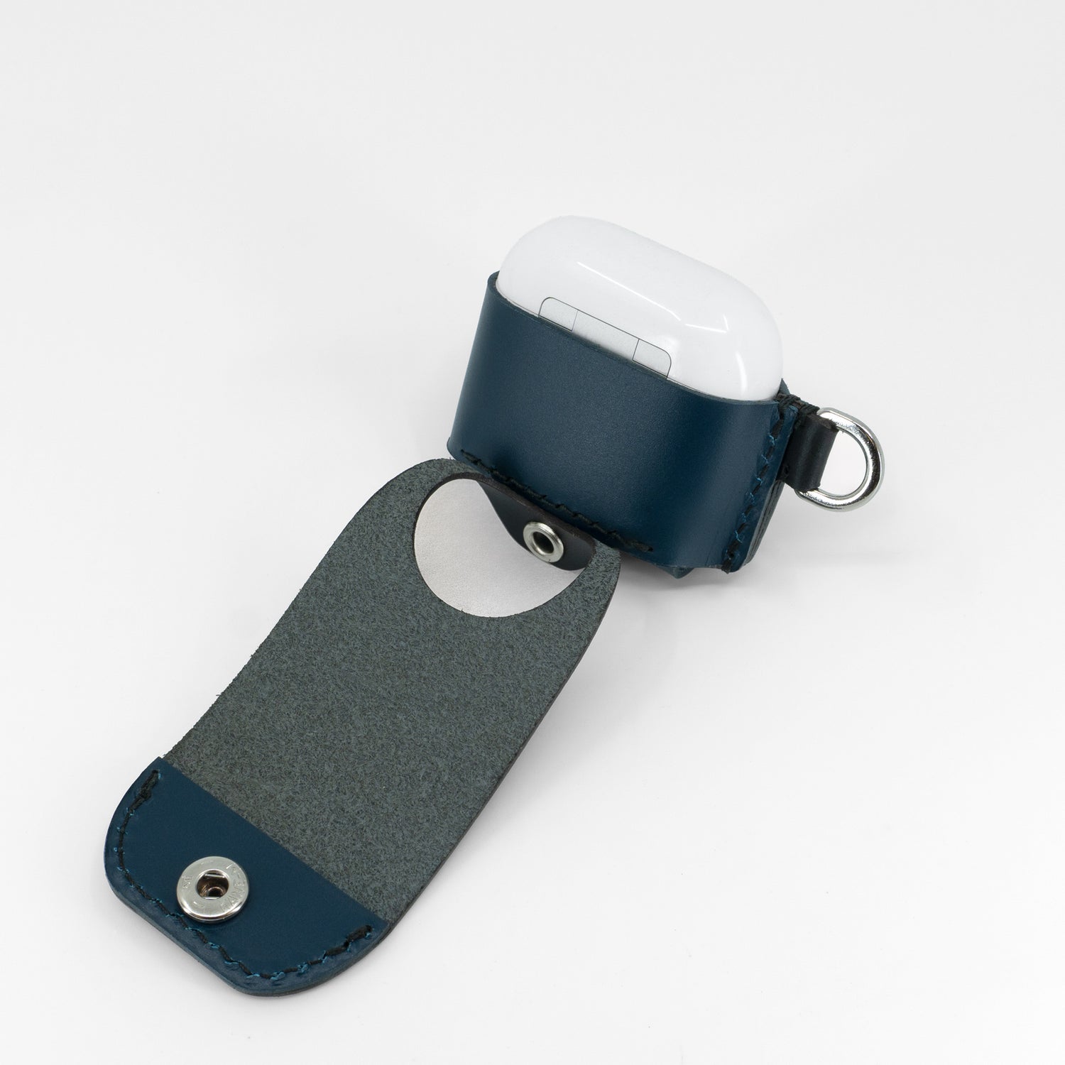 AirPods 4 Leather Case – Gaeta Leather with Optional Strap
