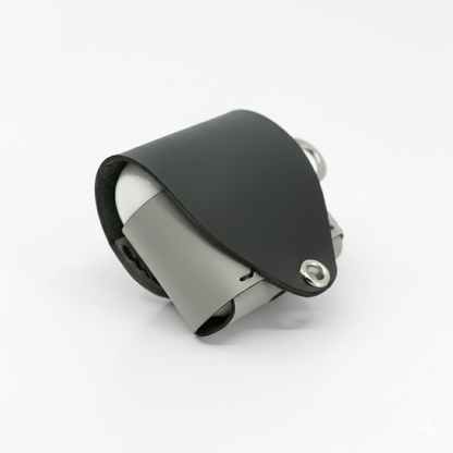 AirPods 4 Leather Case – Gaeta Leather with Optional Strap