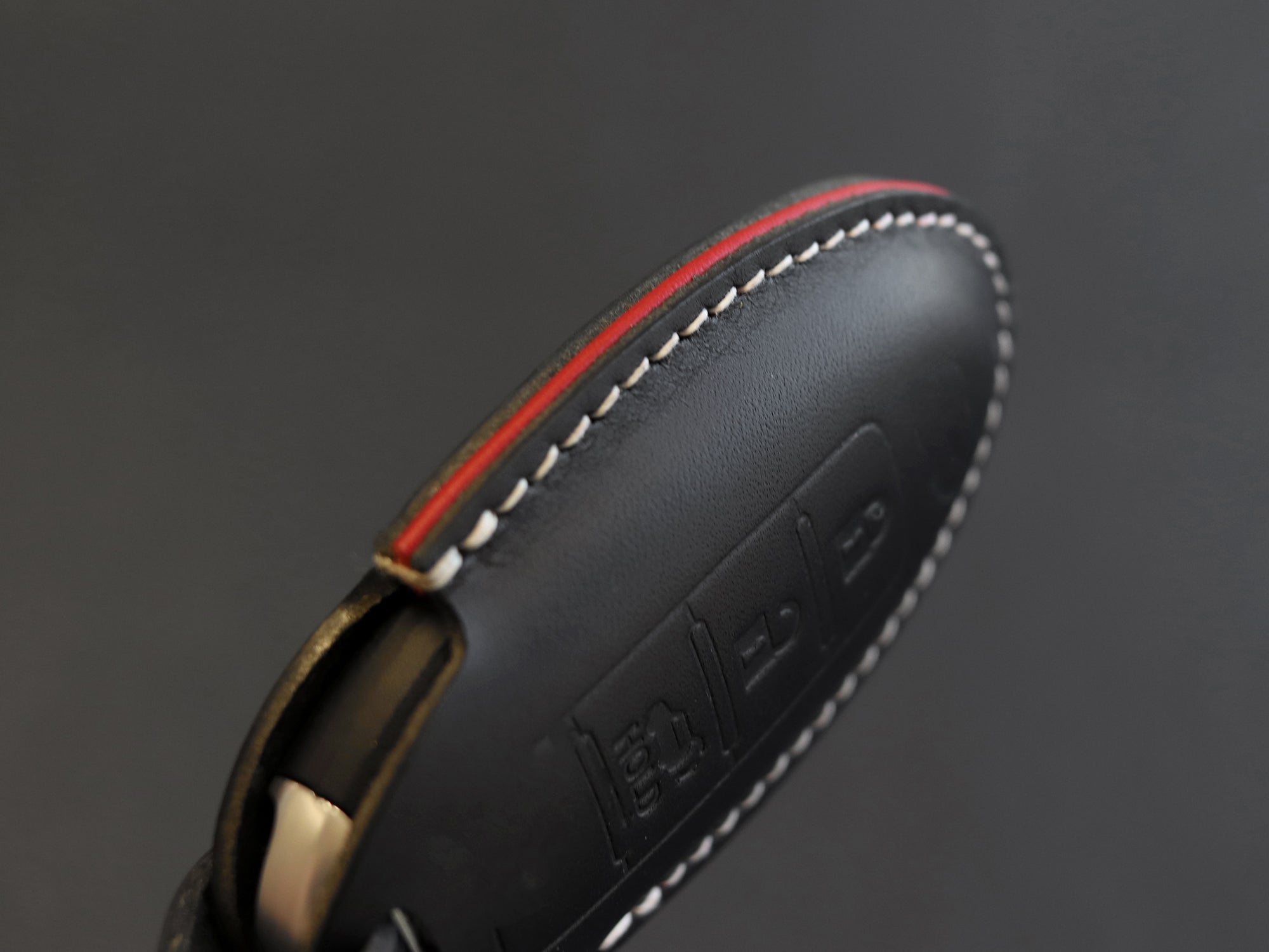 Infiniti Series [01-3B] Key Case  EX35 FX35 FX45 FX50 G25 Leather Brut Key Case, Car Key Accessories New Car Gift