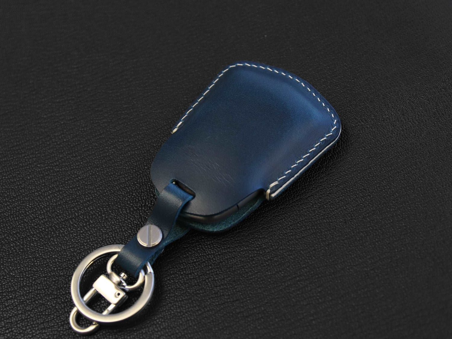 Cadillac [1-5B] Key Fob Leather Case For Escalade, cts, SRX, XT5, ATS, STS, CT6 - Italian Veg-Tanned Leather -5 Buttons