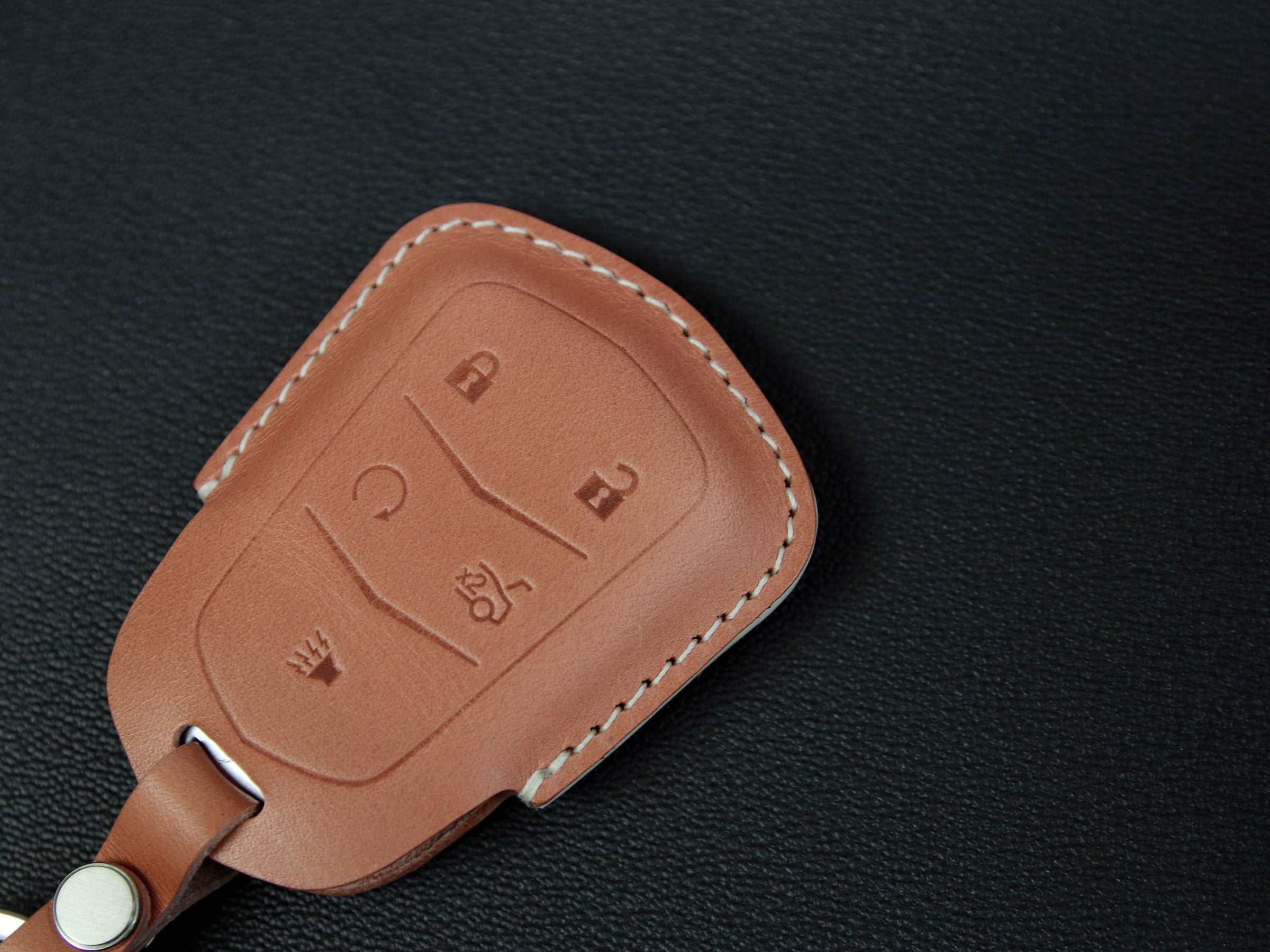 Cadillac [1-5B] Key Fob Leather Case For Escalade, cts, SRX, XT5, ATS, STS, CT6 - Italian Veg-Tanned Leather -5 Buttons