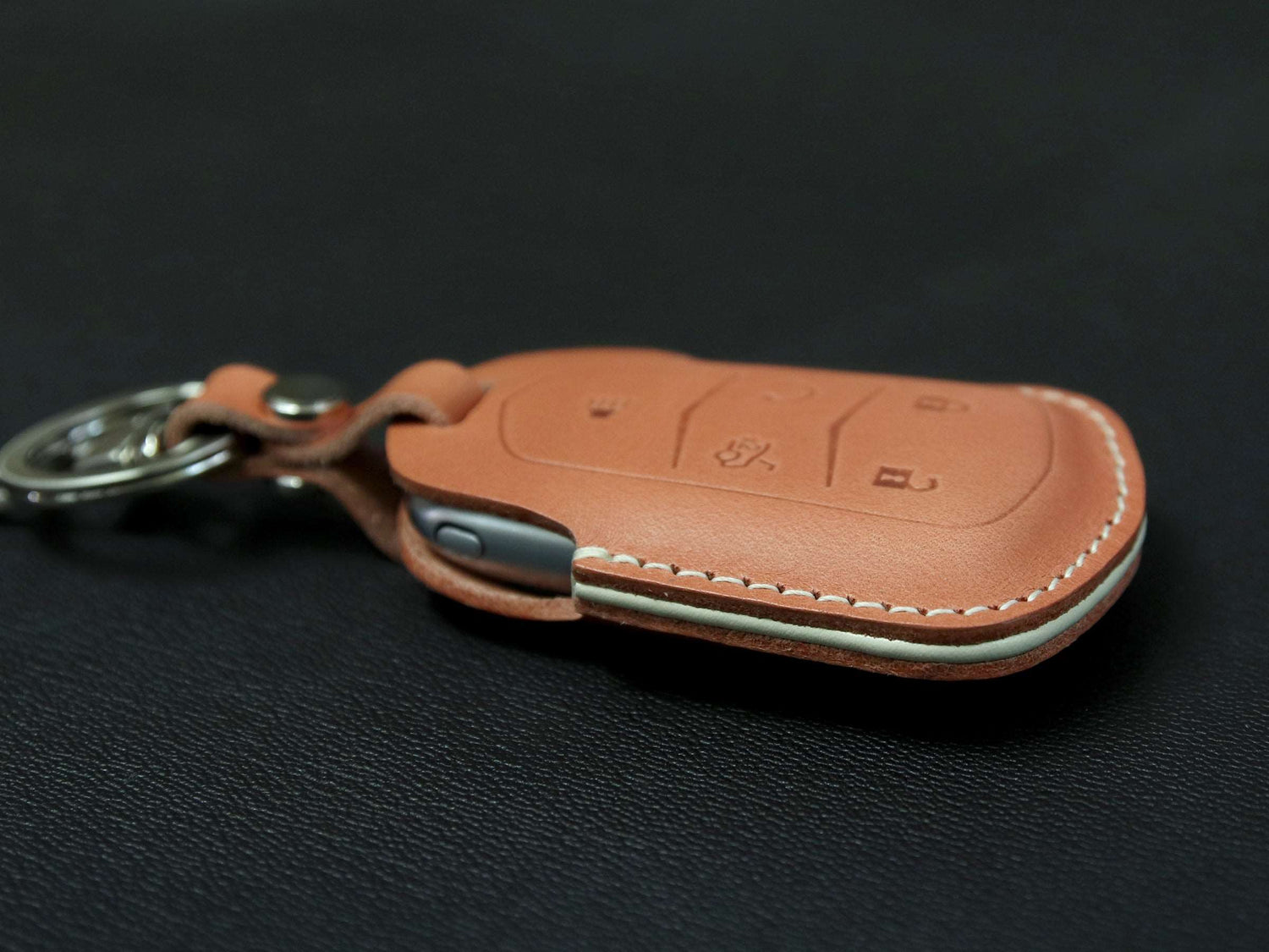 Cadillac [1-5B] Key Fob Leather Case For Escalade, cts, SRX, XT5, ATS, STS, CT6 - Italian Veg-Tanned Leather -5 Buttons