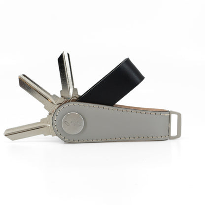 Gray Gaeta veg-tanned leather key organizer, front view