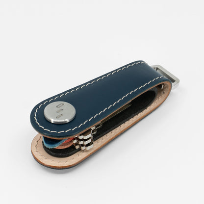 Navy Gaeta veg-tanned leather key organizer, front view