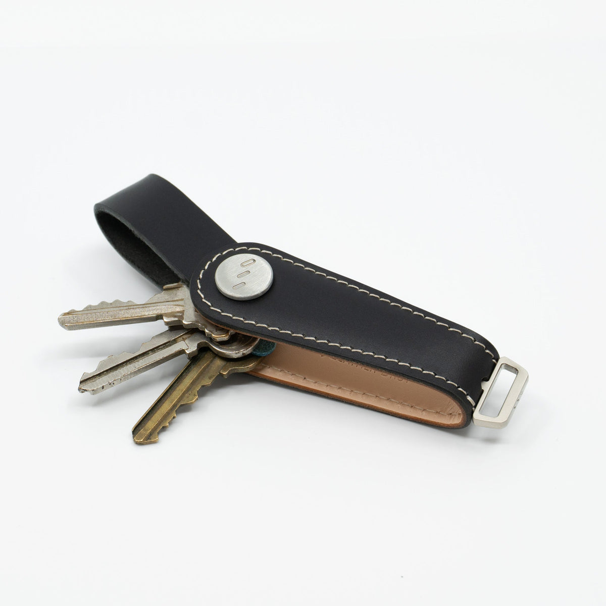 Black Gaeta veg-tanned leather key organizer, front view