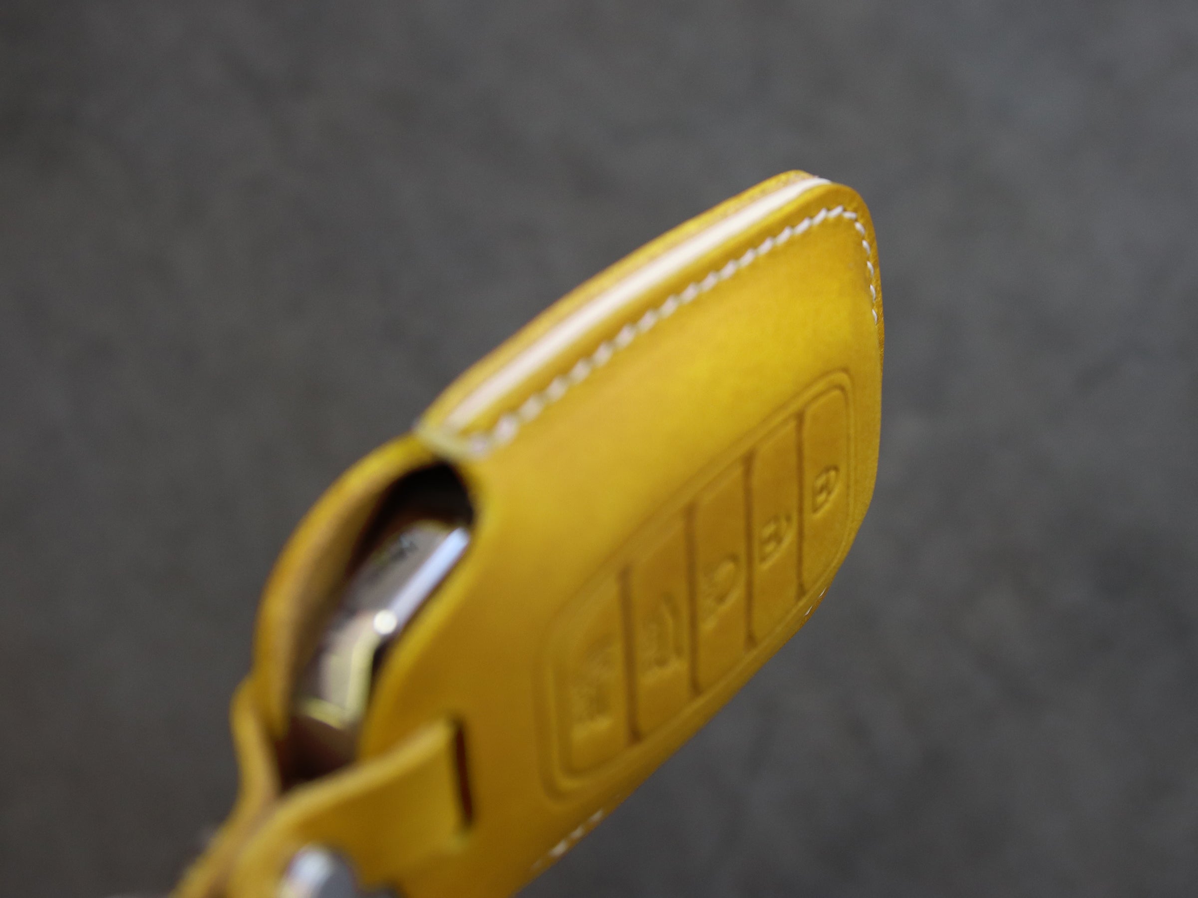 Hyundai [1-5] Key fob Cover - Palisade - Italian Veg-Tanned Leather - 5 buttons