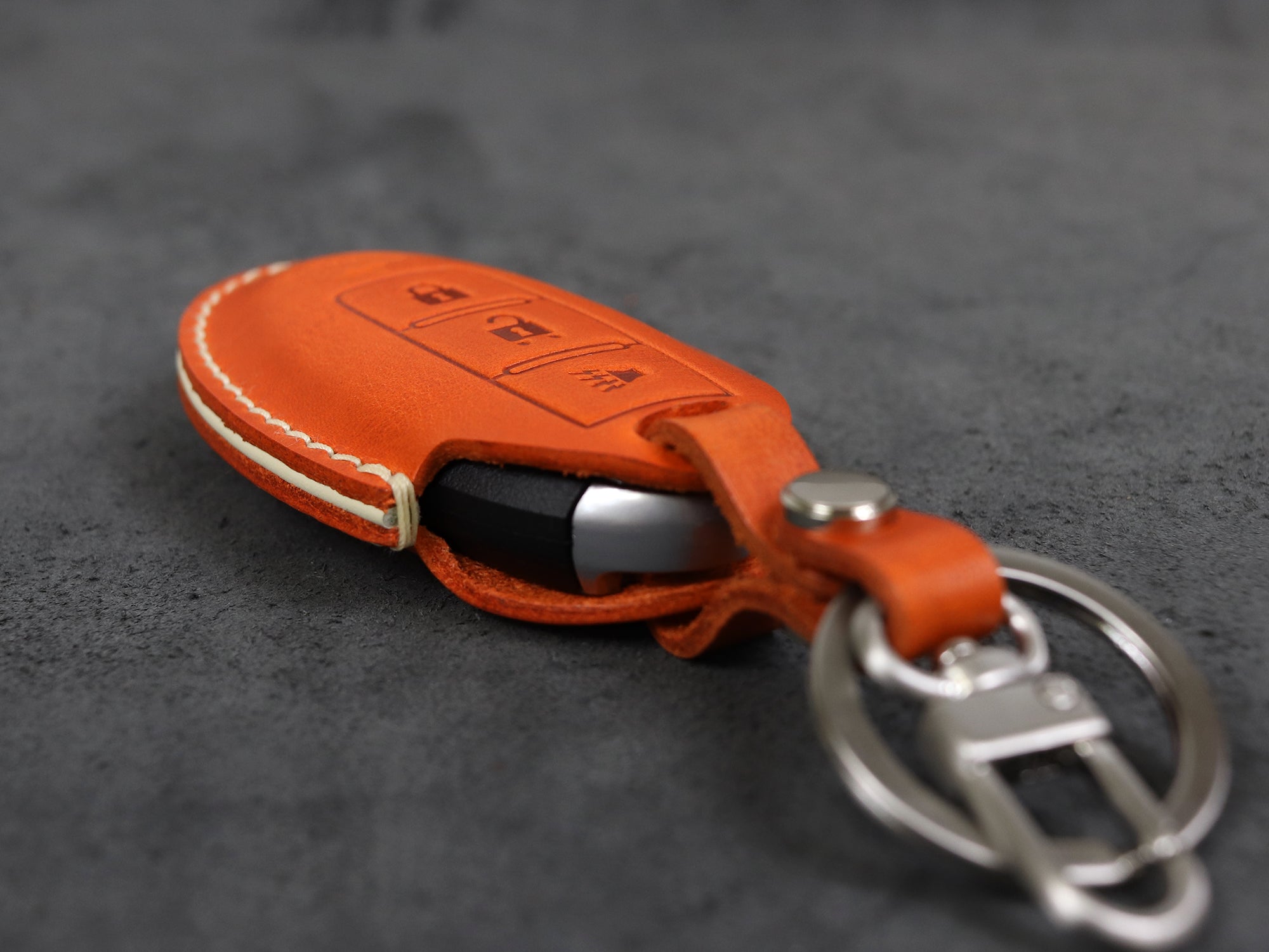 Nissan [1-3] Key Case - Pathfinder, Versa, Juke, 370Z, Murano, Rogue, X-Trail - Italian Veg-tanned Leather -3 Buttons