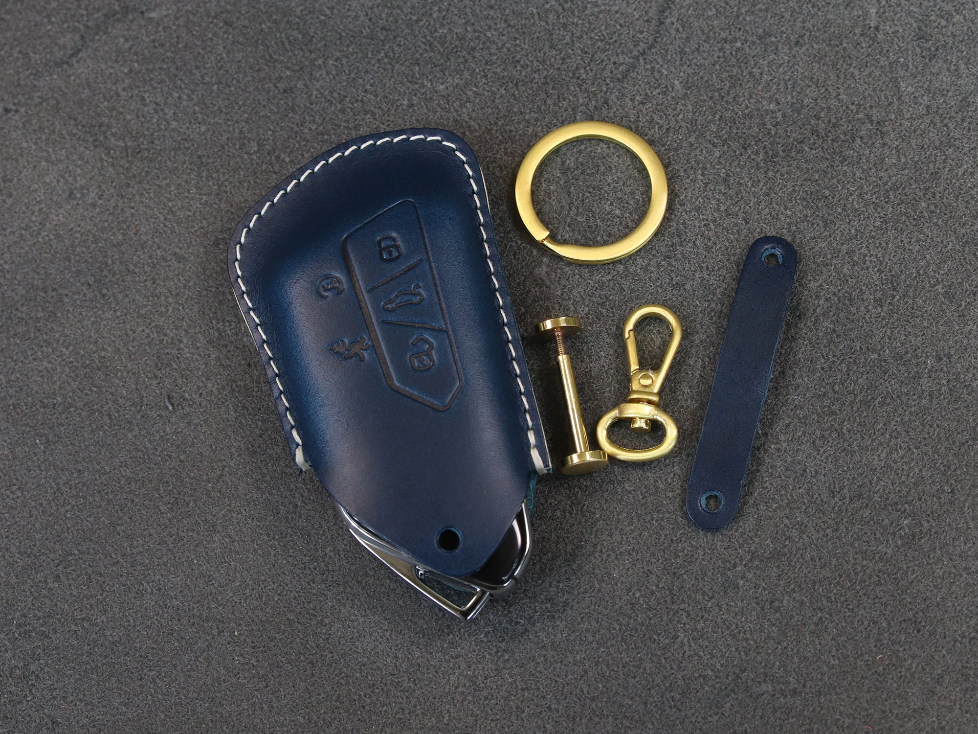 Volkswagen [3-5] Leather Key Case - VW Golf 8 MK8 ID.3 ID.4 - 5 Buttons - Italian Veg-Tanned Leather