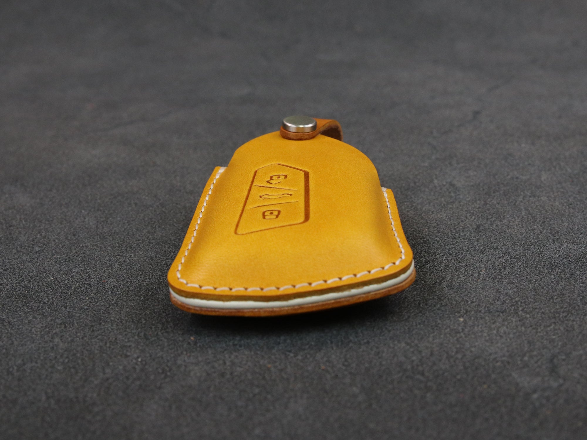 Volkswagen [3-4] Leather Key Case - VW Golf 8 MK8 ID.3 ID.4 - 4 Buttons - Italian Veg-Tanned Leather