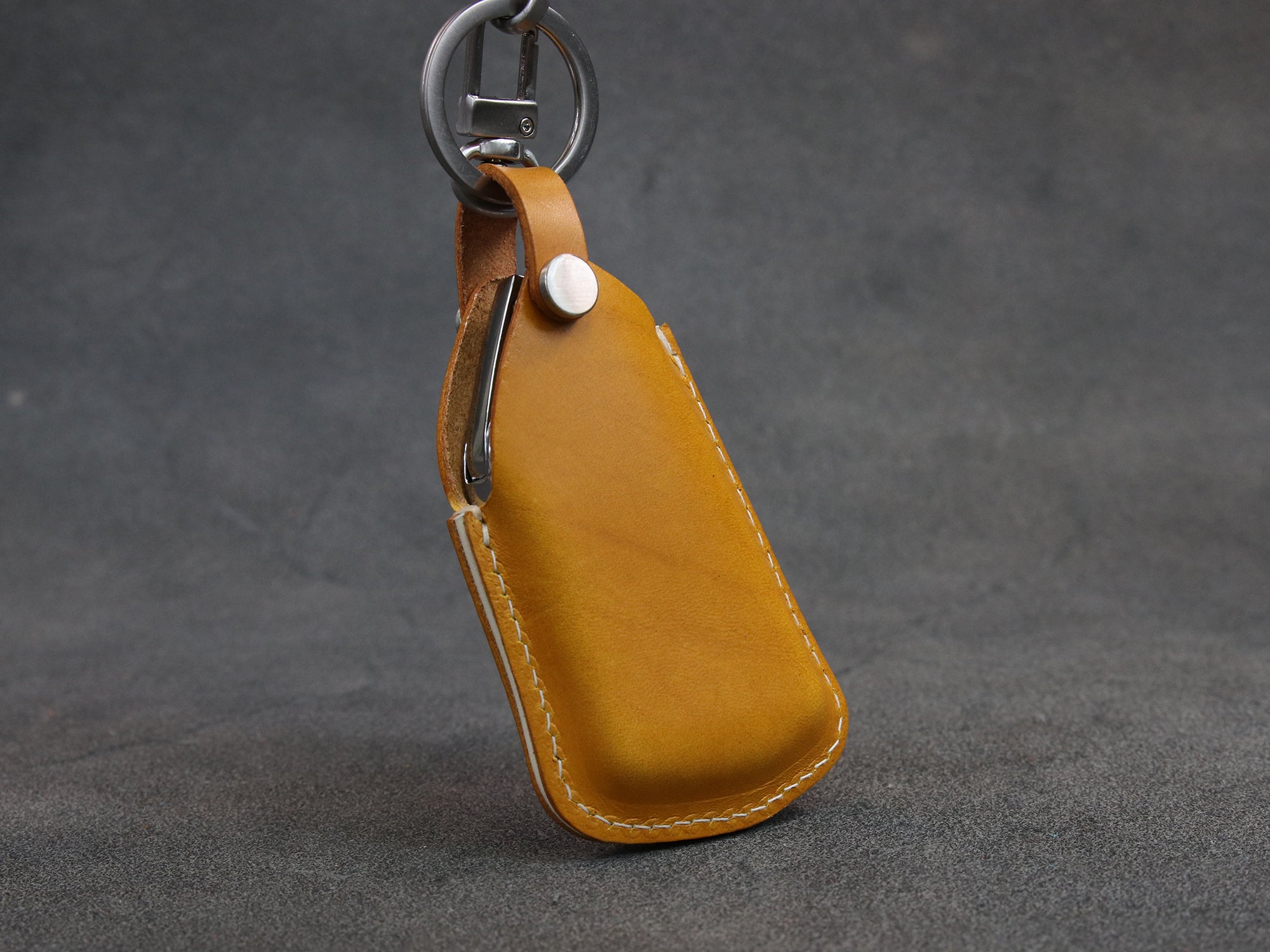 Volkswagen [3-4] Leather Key Case - VW Golf 8 MK8 ID.3 ID.4 - 4 Buttons - Italian Veg-Tanned Leather