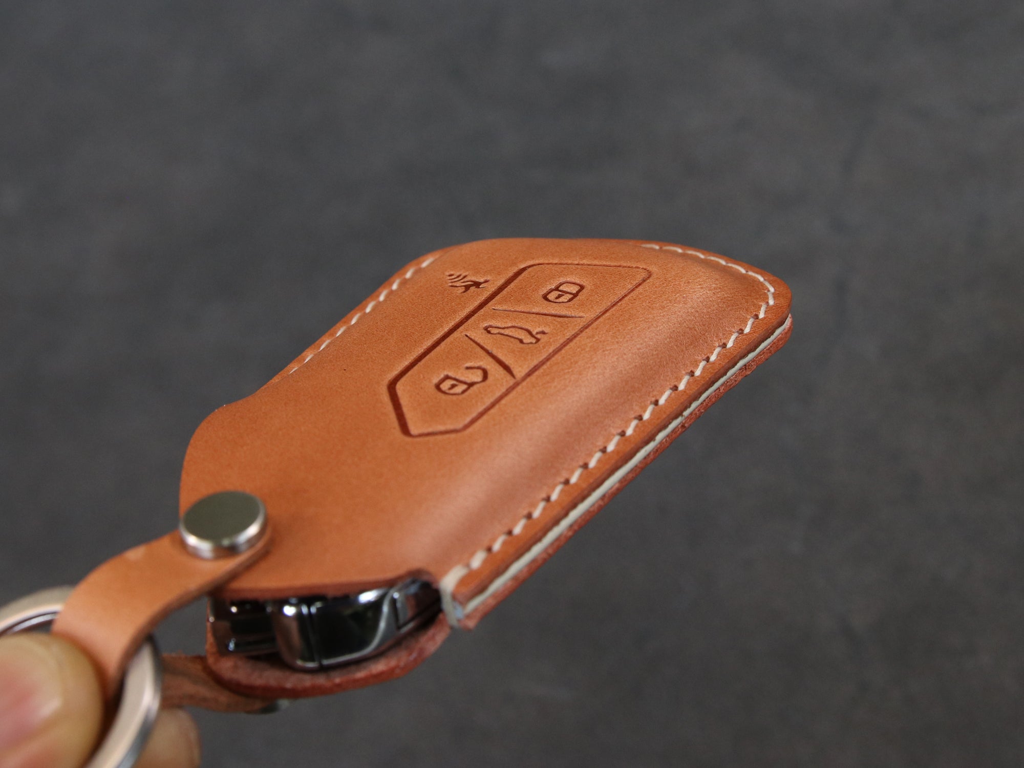 Volkswagen [3-4] Leather Key Case - VW Golf 8 MK8 ID.3 ID.4 - 4 Buttons - Italian Veg-Tanned Leather