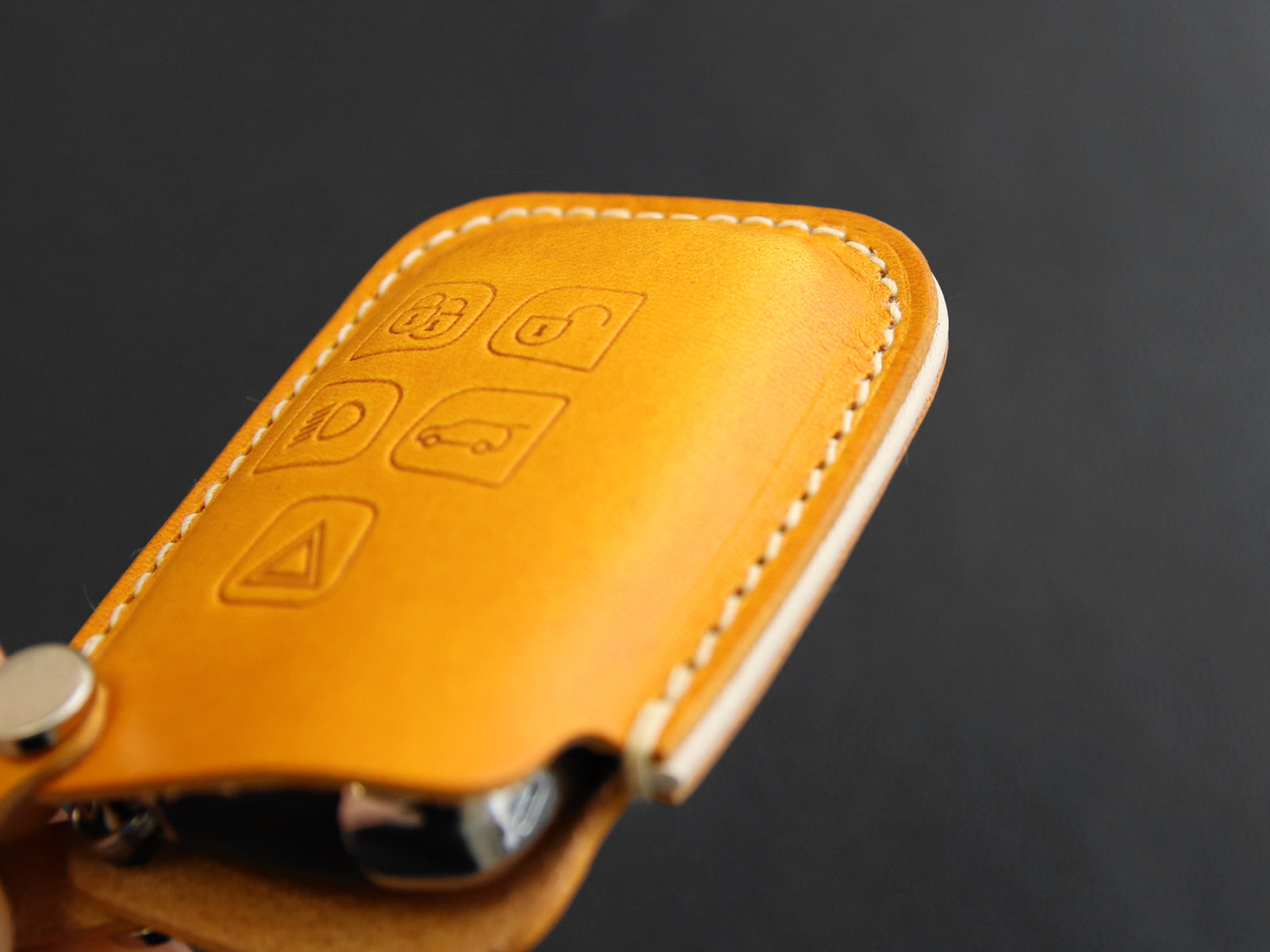 Land Rover [1] Series Key Fob Cover - Evoque Velar Sport Discovery Freelander2 LR4 Land Rover Sport and Jaguar XF XJ XE F-Pace F-Type