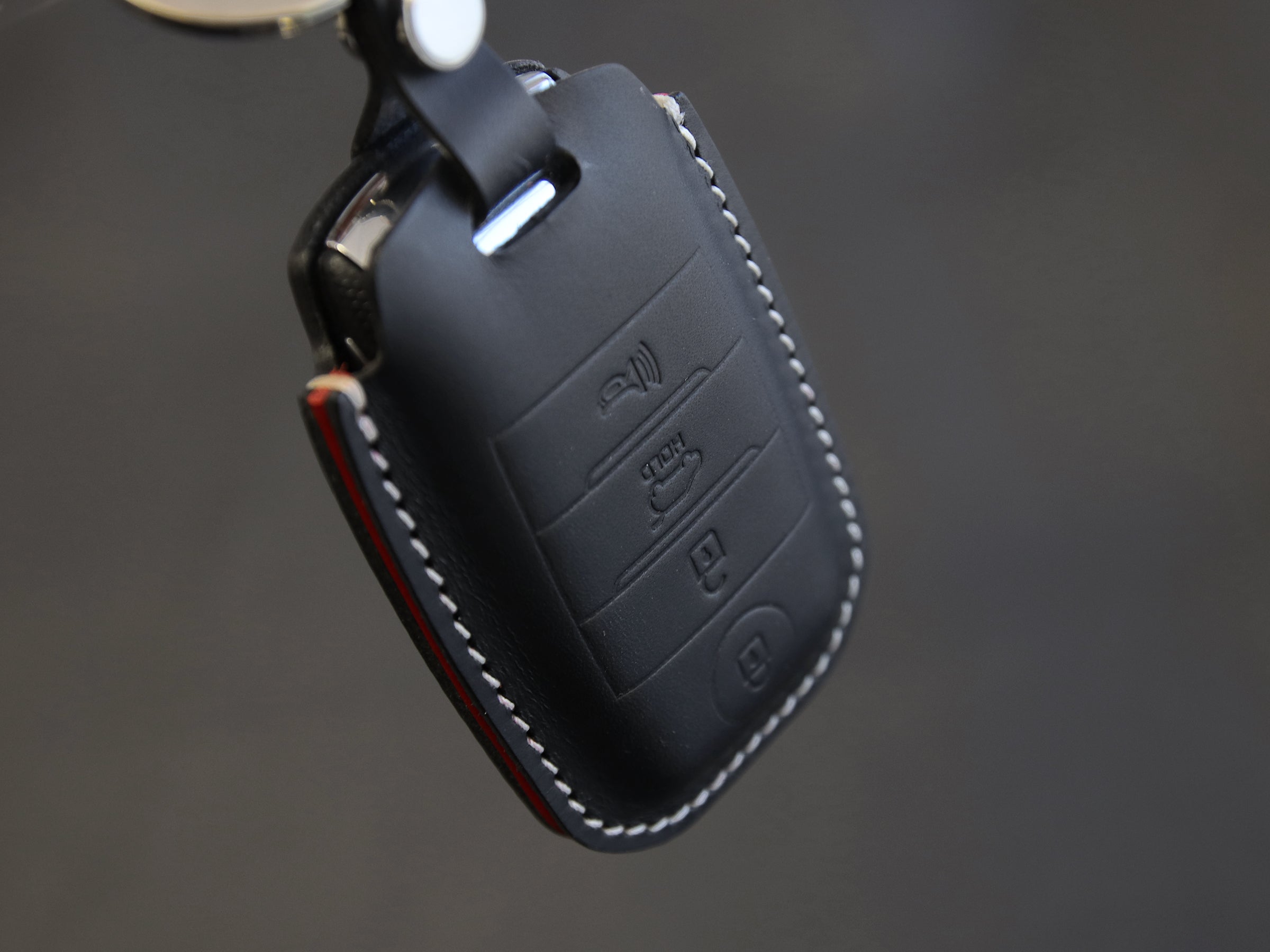 Kia [1-4] Key Cover - K3, K5, Cerato, Forte, Sorento, Rio, Rio5 - Italian Veg-Tanned Leather - 4 Buttons