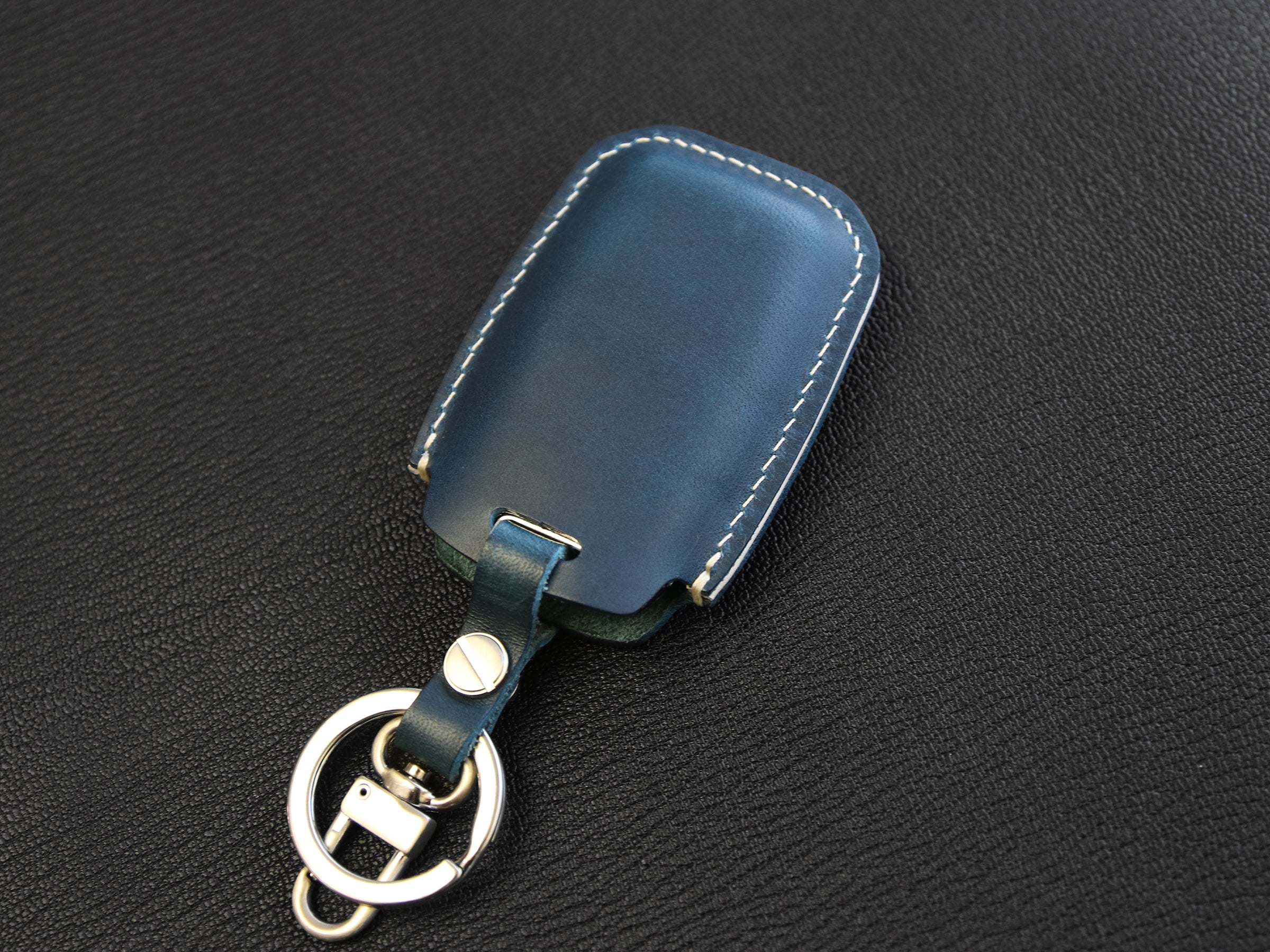 Kia [1-4] Key Cover - K3, K5, Cerato, Forte, Sorento, Rio, Rio5 - Italian Veg-Tanned Leather - 4 Buttons